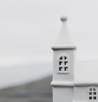 Bild av stilren och harmonisk ljusstake-design