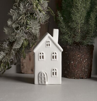 Bild av stilren ljusstake i harmonisk inredning