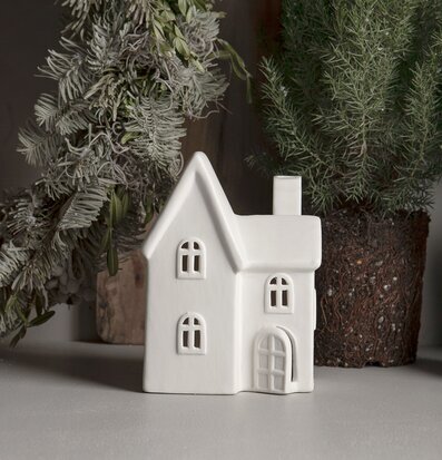 Bild av nordisk design och naturmaterial i harmoni