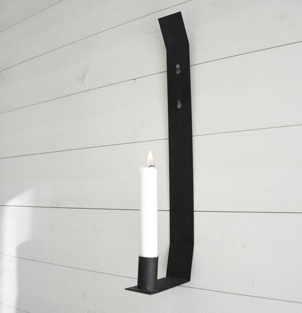 Väggljusstake Långaryd från Storefactory på vit trävägg