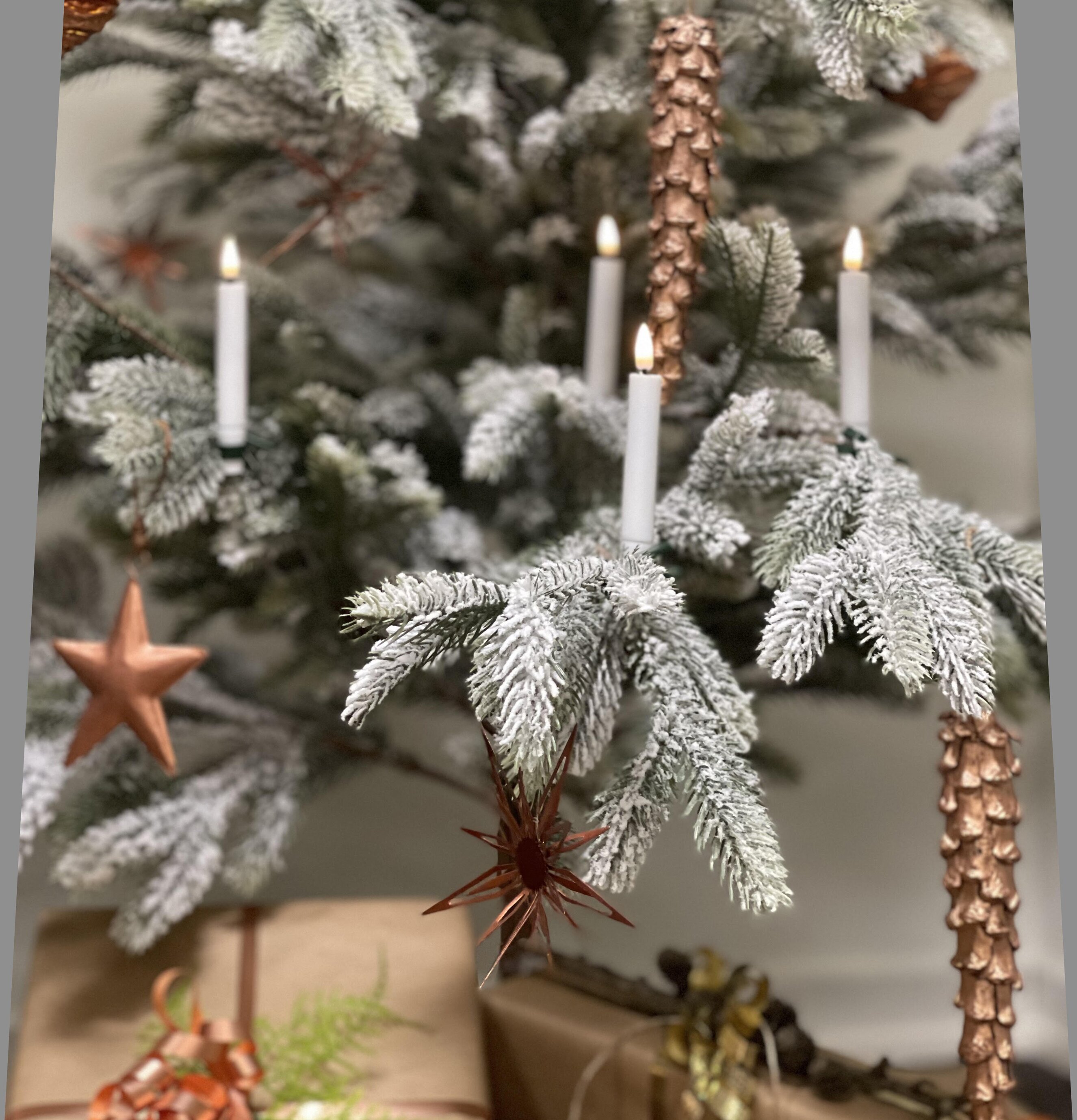 Julgransljus LED Set/6 från Deluxe Homeart på snötäckt gran