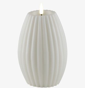 Stripe Candle Vit 15cm från Deluxe Homeart med randig struktur