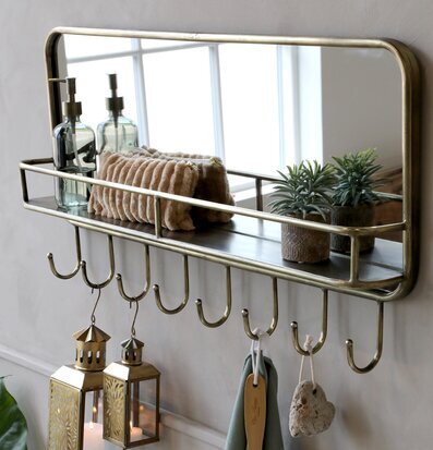 Väggspegel Med Hylla & Krokar från Chic Antique i mässing