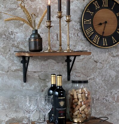 Hyllkonsol Antiksvart 17,5x23cm från Chic Antique i bruk