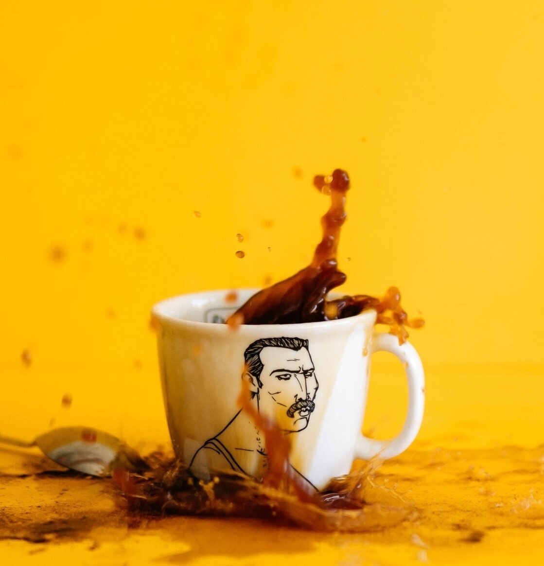 Porslinsmugg Freddie - The fandango dancer från PolonaPolona