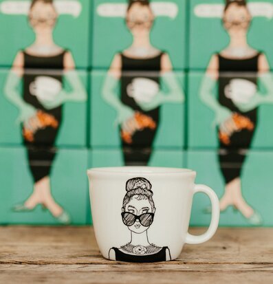 Porslinsmugg Audrey - The Fair One från PolonaPolona