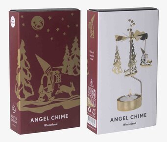 Bild av vintrigt änglaspel med tomtenisse och kanin