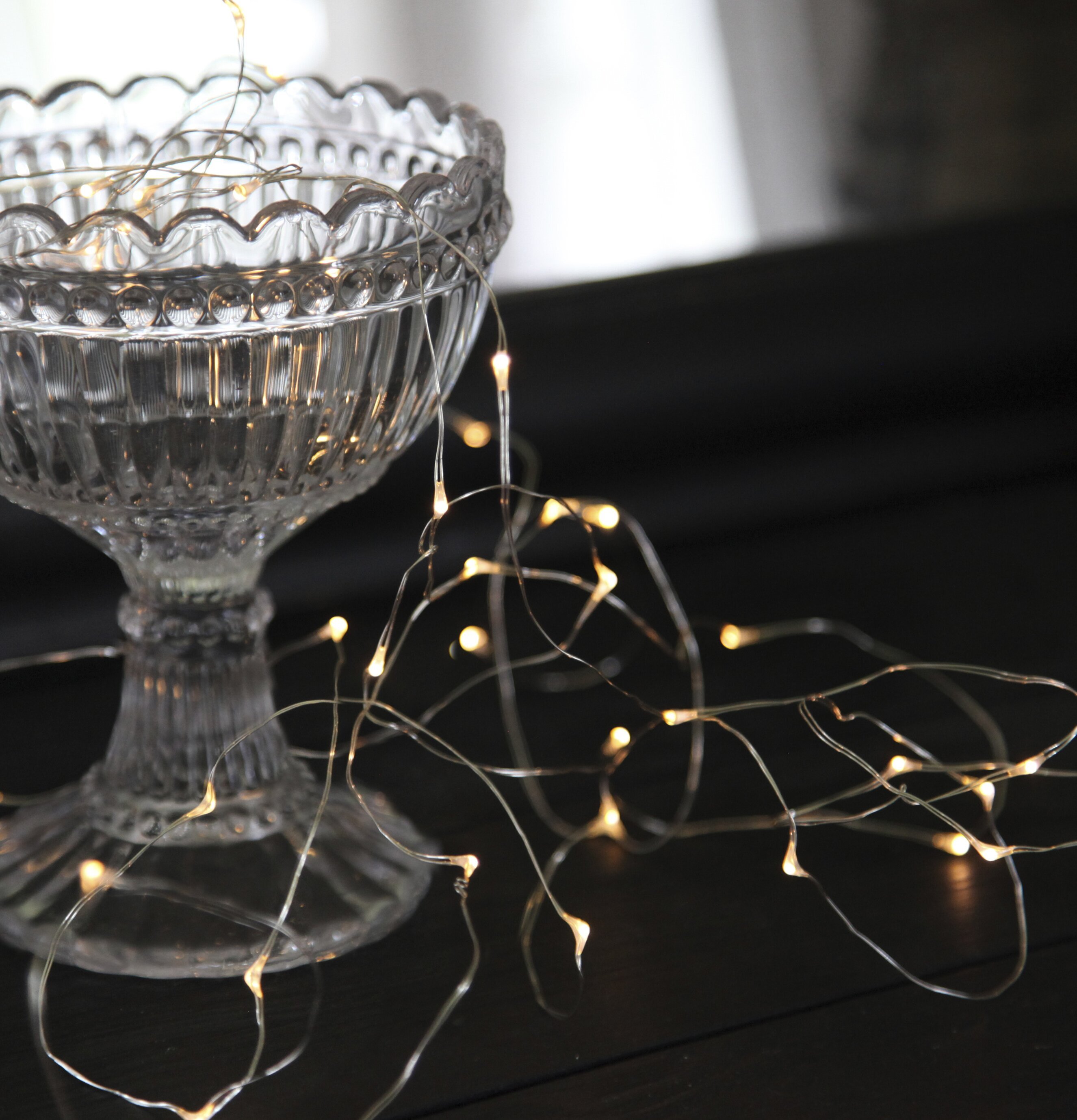 Trådslinga Dew Drop 40 från Star Trading i glasskål