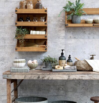 Hylla Amager från Chic Antique med rustik design och dekor