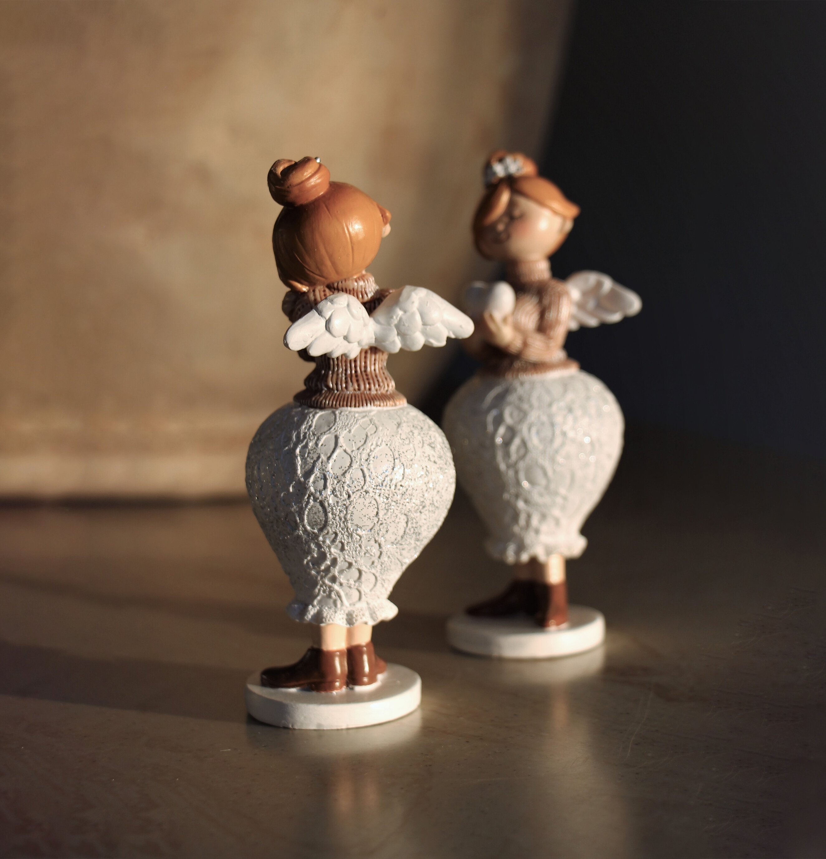 Kramande Ängel - Majas Cottage, elegant figur med detaljer