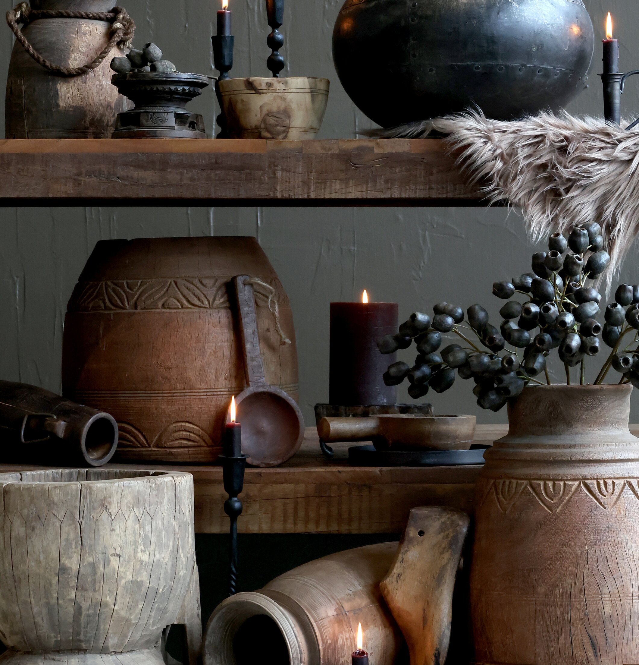 Grimaud Vas Deko 32cm från Chic Antique på rustik hylla