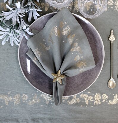 Servettring Stjärna Antik Mässing från Chic Antique i dukning