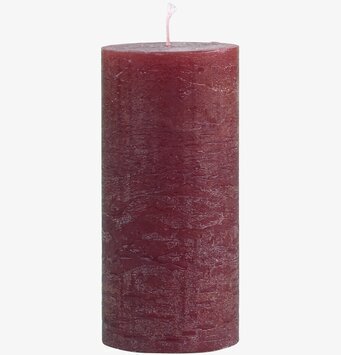 Blockljus Rustik Mörkröd 15cm från Chic Antique på bordet