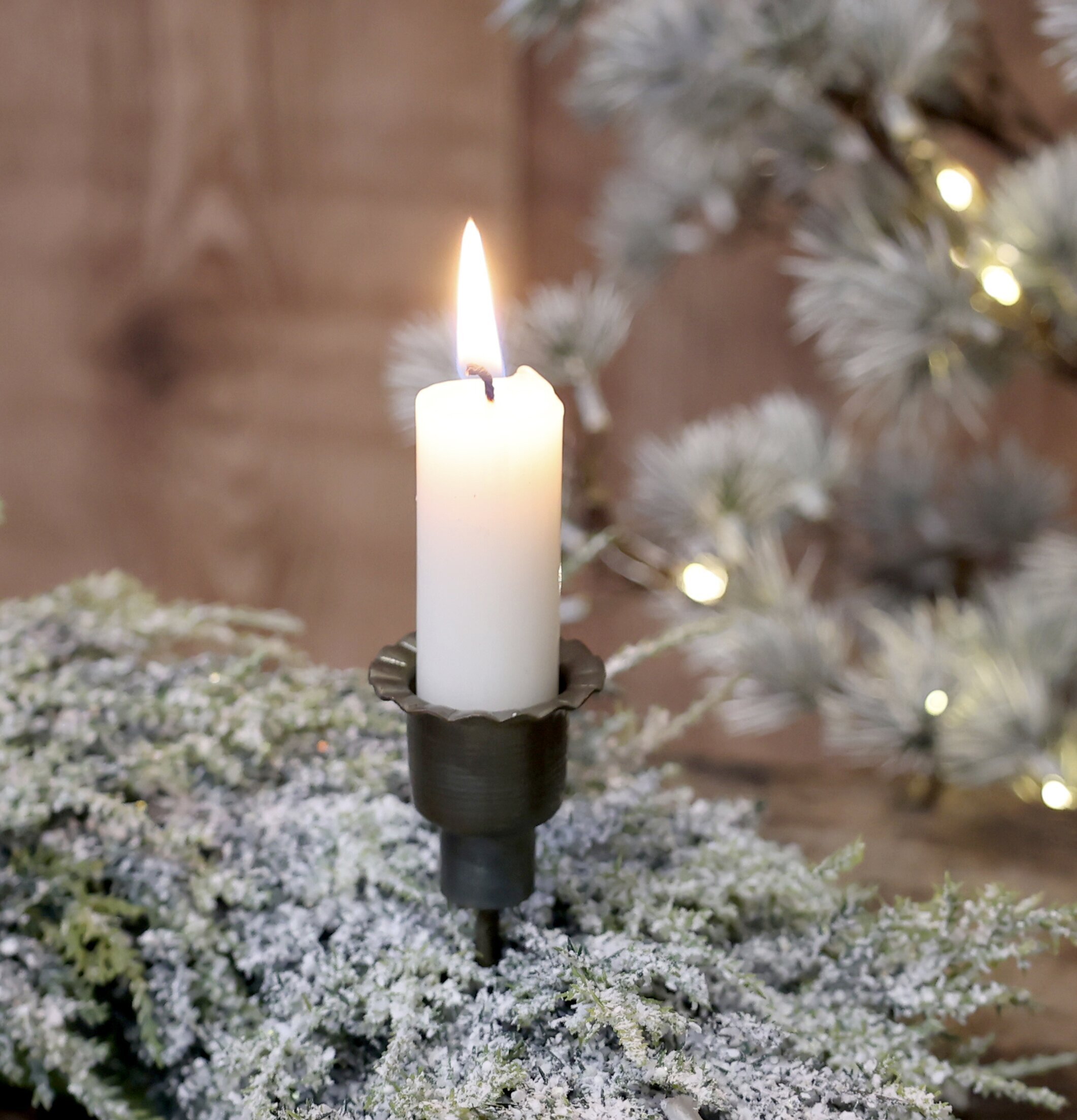 Ljushållare Spjut Antik Mässing från Chic Antique i krans