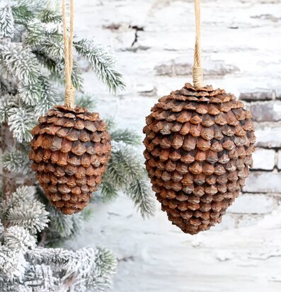 Dekorationshänge Kotte från Chic Antique hänger i granen