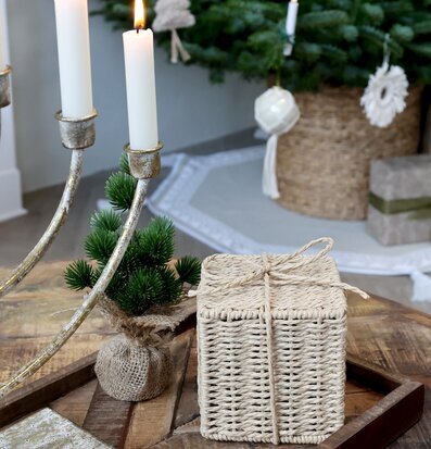 Paket Deko Rotting från Chic Antique med juldekorationer