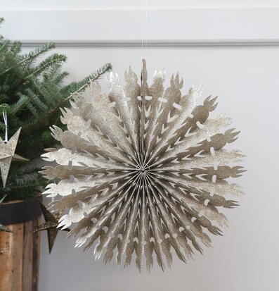 Stjärna Vintage Champagne Ø39cm från Chic Antique i julgran