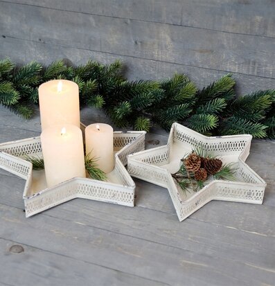 Dekorationsfat Antik Creme Set/2 från Chic Antique med ljus