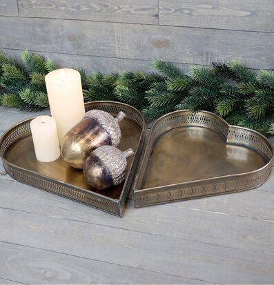 Dekorationsfat Hjärta Antik Mässing Set/2 från Chic Antique