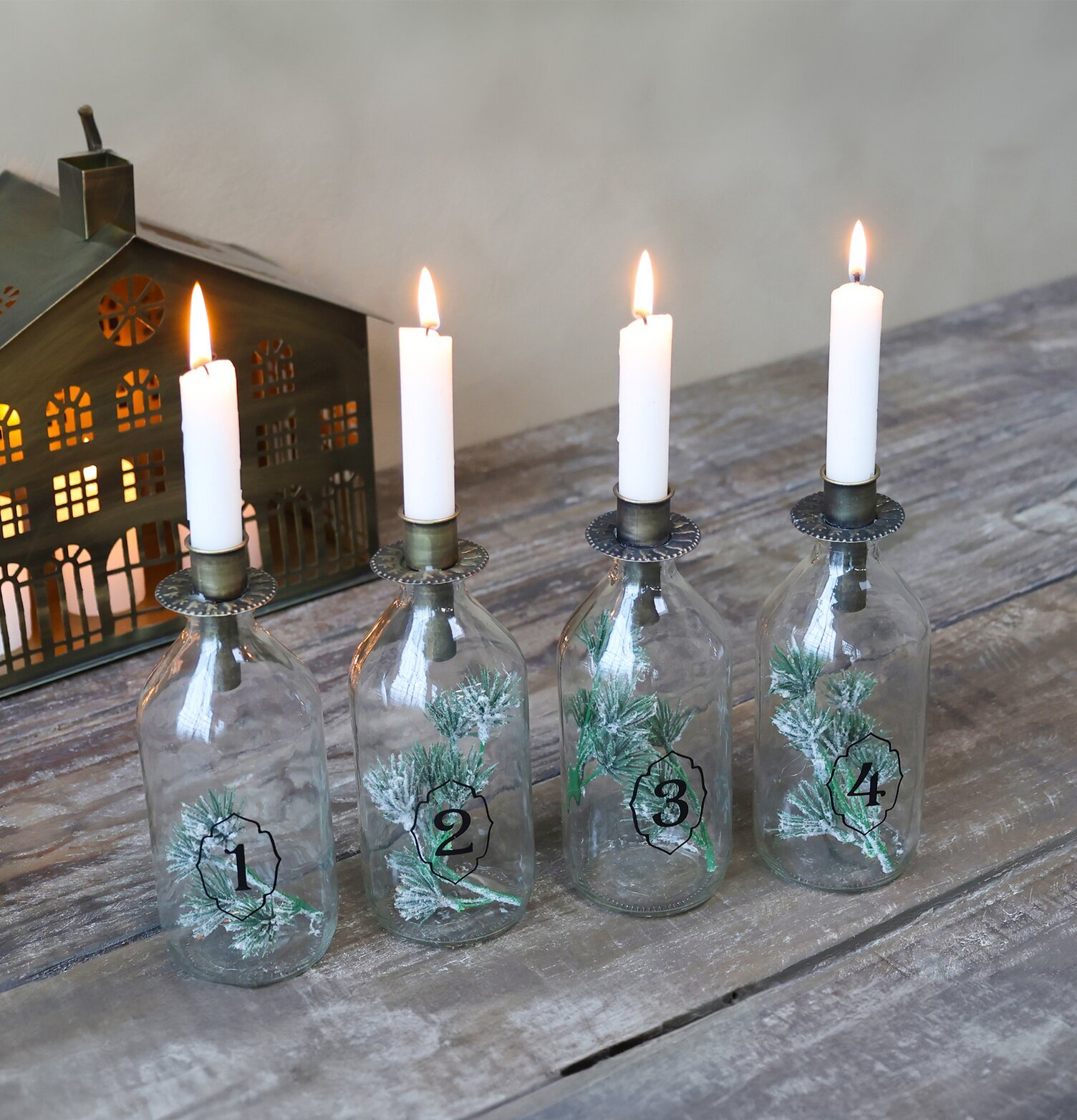 Adventsljusstake Set/4 Flaska Med Ljushållare från Chic Antique