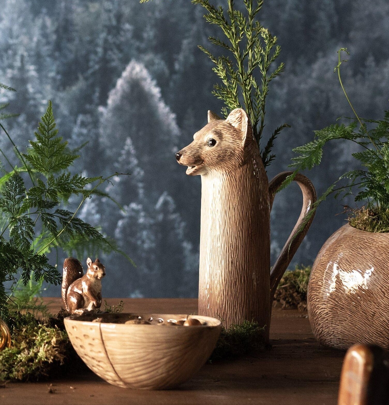 Kanna Räv Brunmelerad från Wikholm Form i naturnära miljö