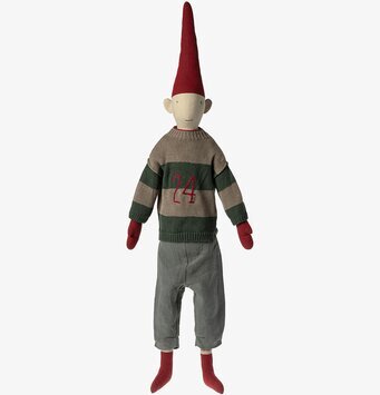 Mega Pixie Boy från Maileg med röd luva och randig tröja