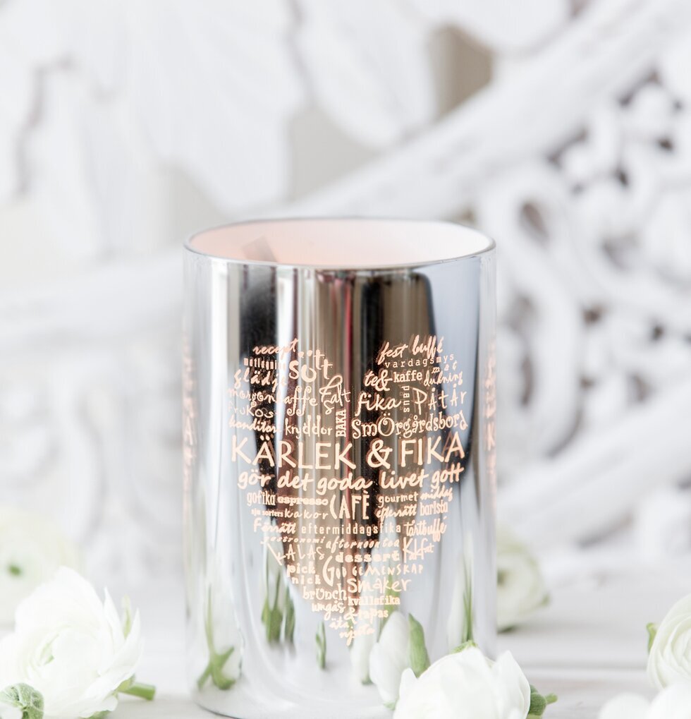 Kärlek & Fika - Majas Cottage ljuslykta från Majas Cottage