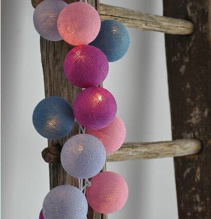 Happy Lights Yoboki 35 ljusslinga på rustik träladder