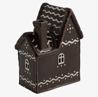 Bild av charmig ljuslykta i form av pepparkakshus