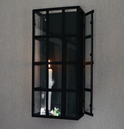 Väggljusstake Viola Antiksvart från I AM Interior på vägg