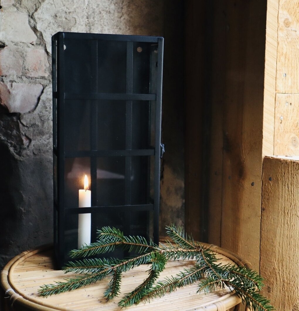 Väggljusstake Viola Antiksvart från I AM Interior