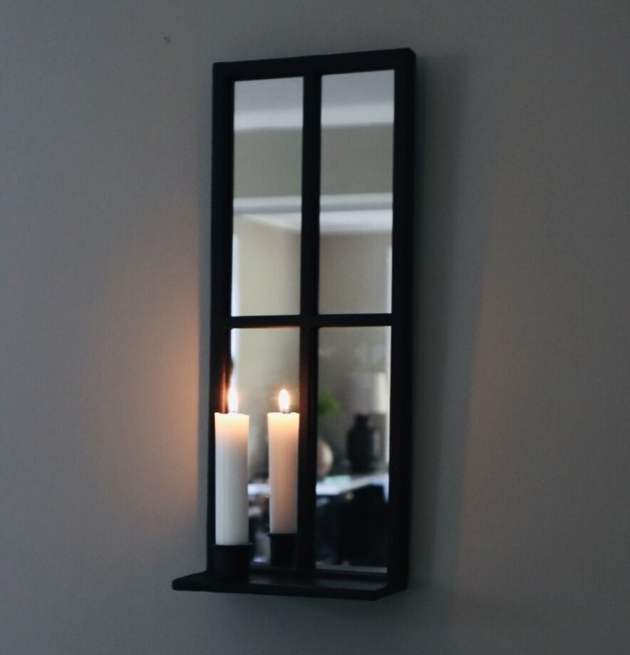 Fönsterspegel Svart från I AM Interior med hyllplan
