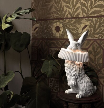 Bordslampa Rabbit X Stand från Haoshi Design med kaninform