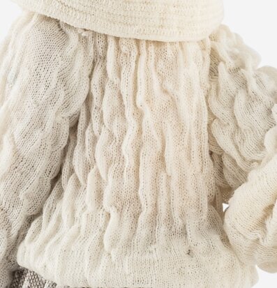 Bordslampa Carmela från Skitso med stickad och vävd design