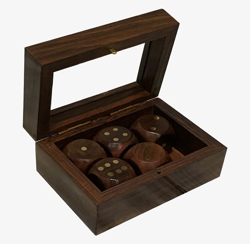 Club Room Dice Box från Miljögården i en neutral miljö