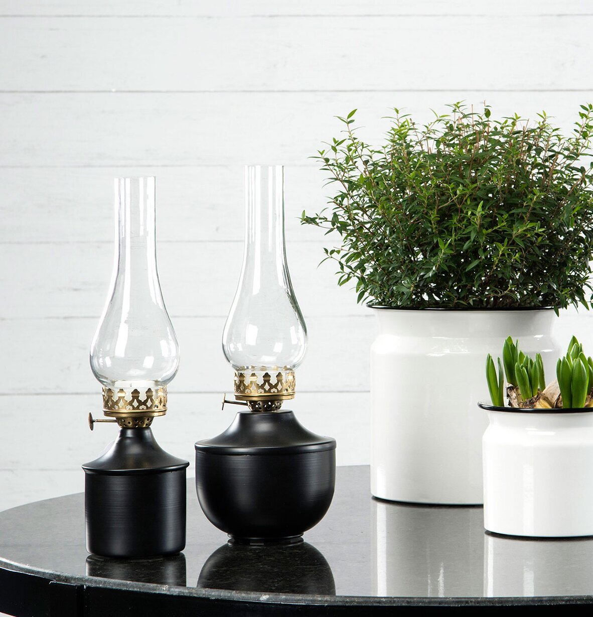 Ljuslykta Värmeljus Juno Emalj Svart från A Lot Decoration