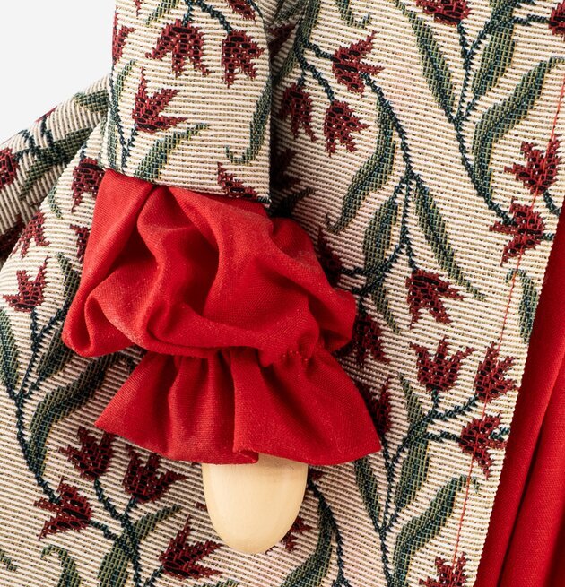 Bordslampa Genna från Skitso med blommönster och volanger