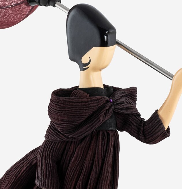 Bordslampa Milagros från Skitso, elegant kvinnlig figur