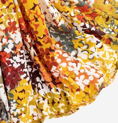 Bordslampa Rey från Skitso med handmålad blomsterskärm