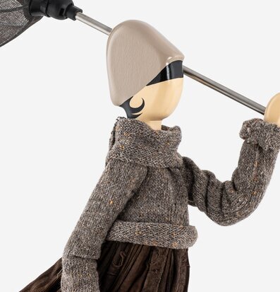 Bordslampa Touyiara från Skitso med figurativ design