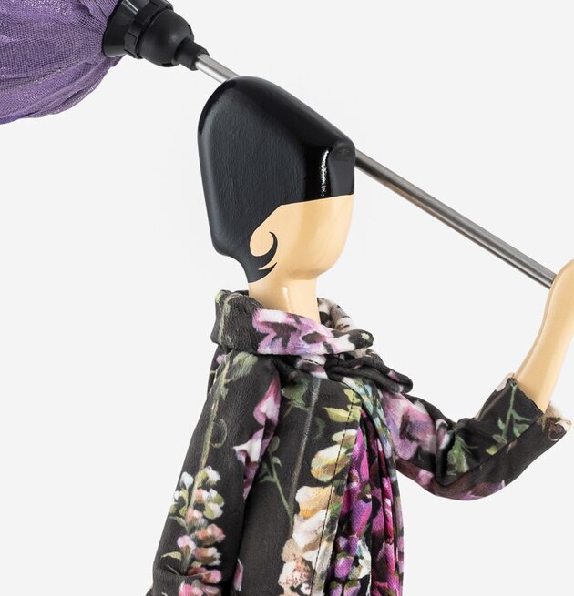 Bordslampa Zozo från Skitso med unik design och blommönster