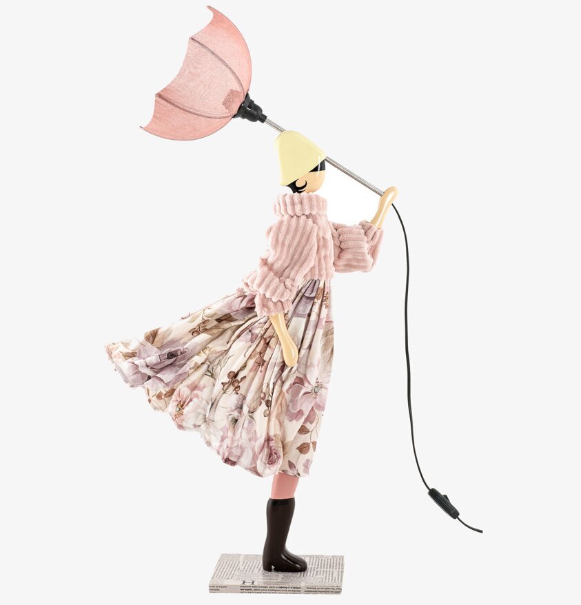 Bordslampa Ririka från Skitso, kvinna med paraply i vinden