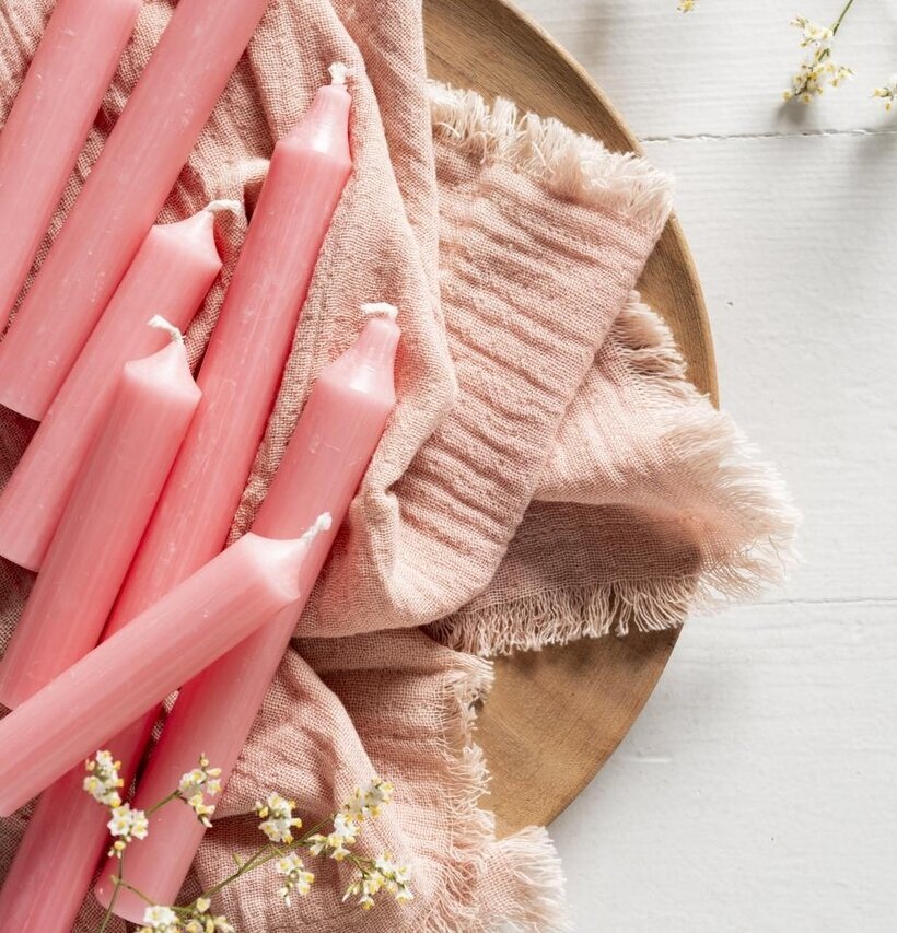 Stearinljus Rustik Kort Korall/Rosa från IB Laursen på duk