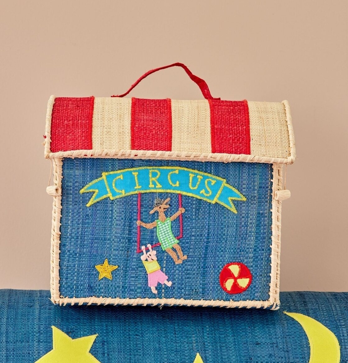 Raffiaväska Cirkus från Rice med cirkusmotiv och ränder