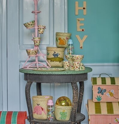 Liten Skål Sweet Jungle Print Dusty Blue från Rice på bord