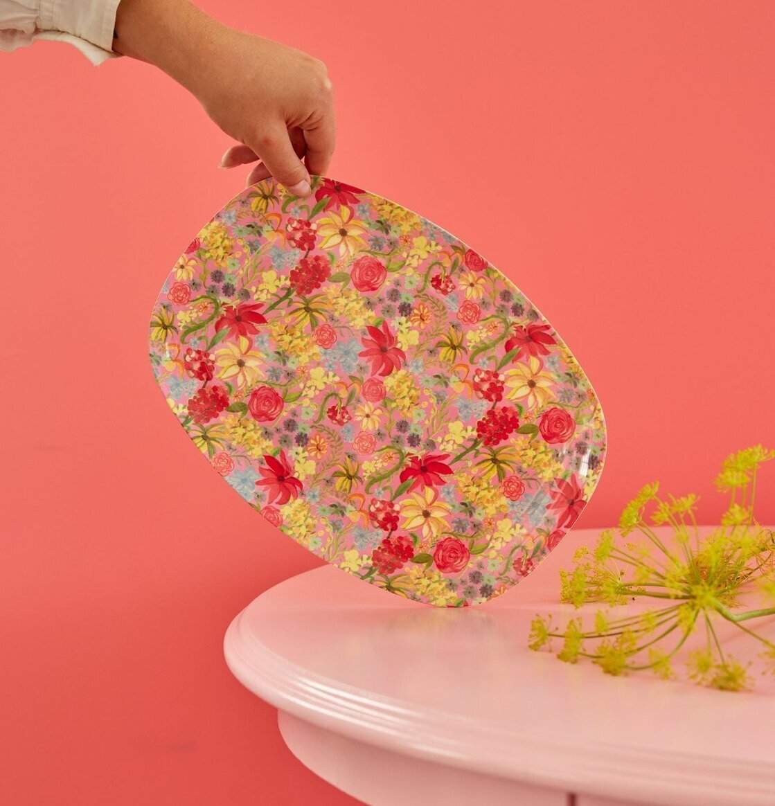 Tallrik Swedish Flower Print från Rice med blommigt mönster