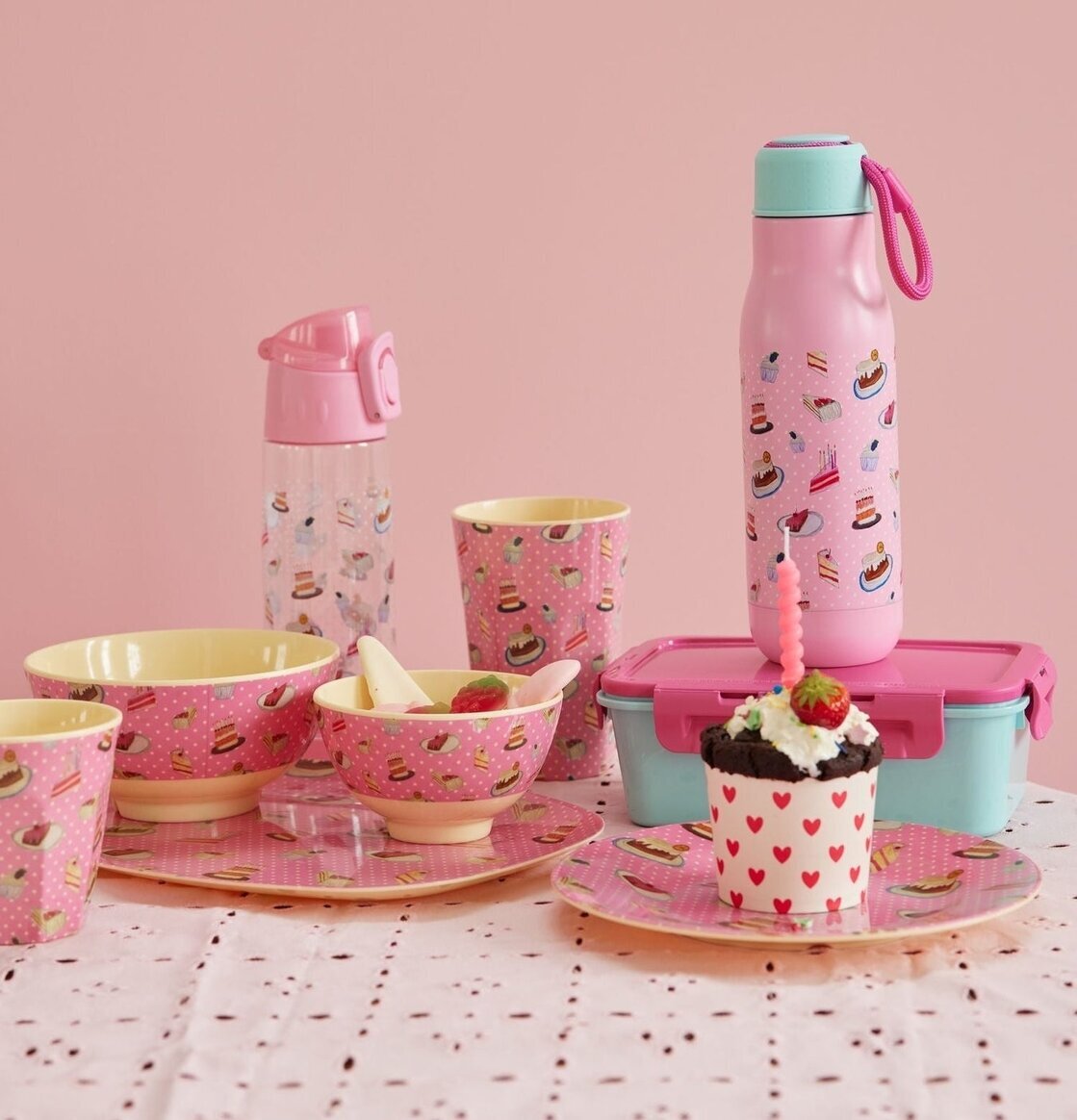 Mugg Latte Sweet Cake Print från Rice med matchande produkter