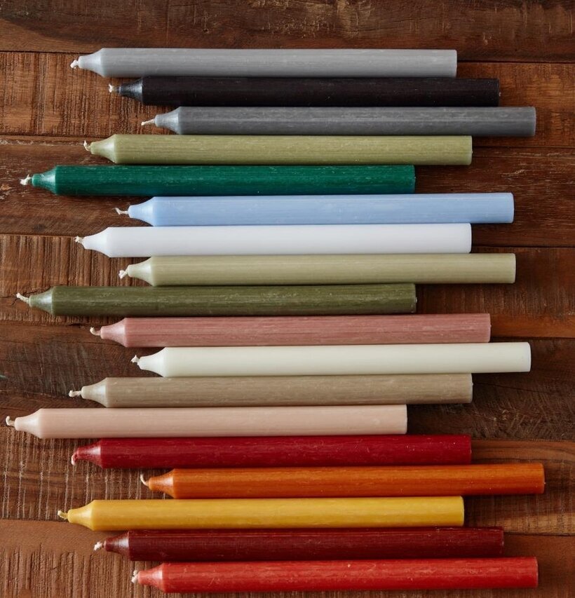 Kronljus Sand 29cm från IB Laursen på rustikt träbord