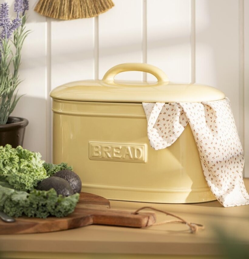 Brödbox Oval Vete från IB Laursen i ett stilrent kök