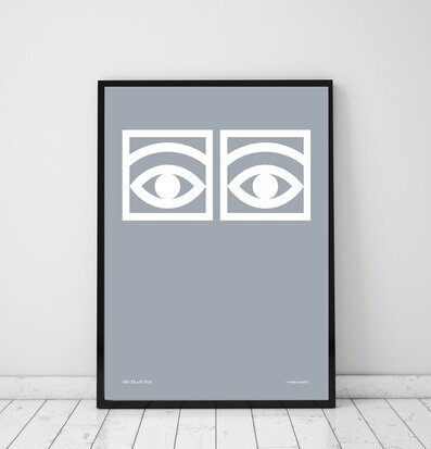 Affisch Ögon Cacao Grå av Olle Eksell i minimalistisk miljö